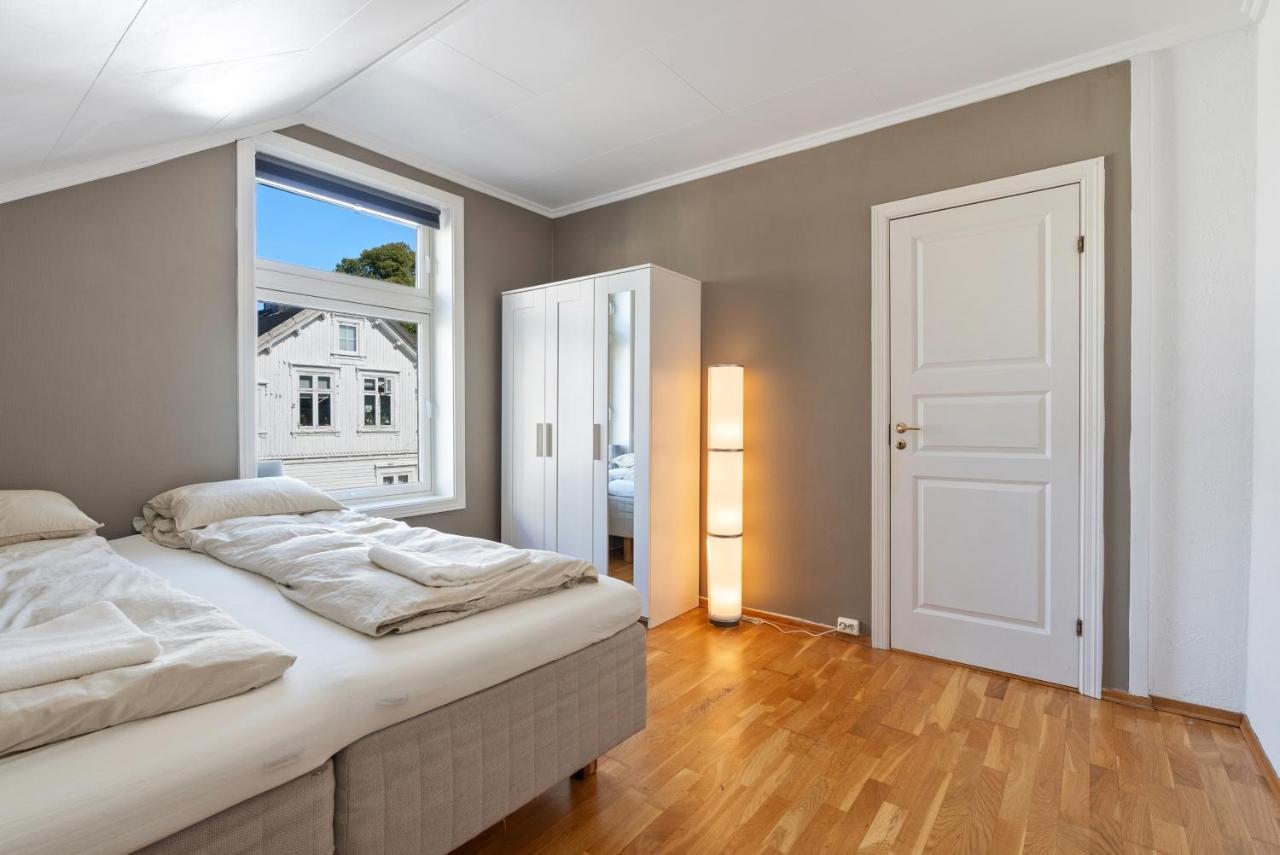 Ny Og Sentral Leilighet Kristiansand Luaran gambar