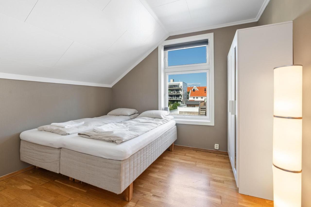Ny Og Sentral Leilighet Kristiansand Luaran gambar